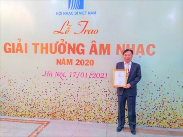 businessman le tu minh   the man with the  ??magic wand    ??